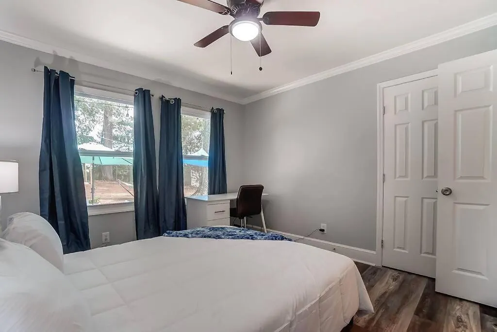 The Charlotte Chateau With Hot-Tub, Mini-Golf, 3Bd2Ba 0*,  Ηνωμένες Πολιτείες της Αμερικής