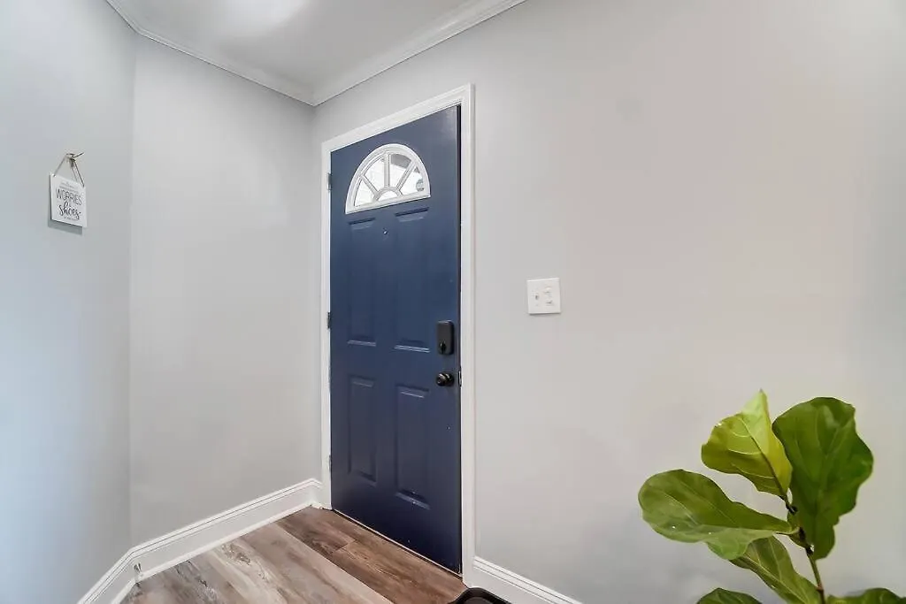 The Charlotte Chateau With Hot-Tub, Mini-Golf, 3Bd2Ba 0*,